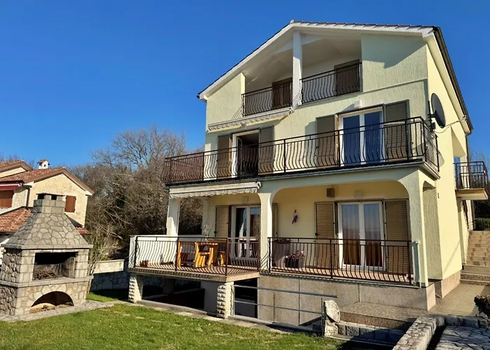 Pavle By Interhome * Jusici