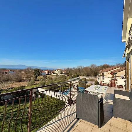 Pavle By Interhome * Jusici